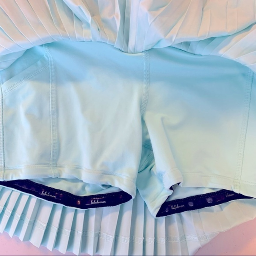 Lululemon Pleat To Street‎ II Teal Blue Spotted Skirt Size 2 - Picture 9 of 13